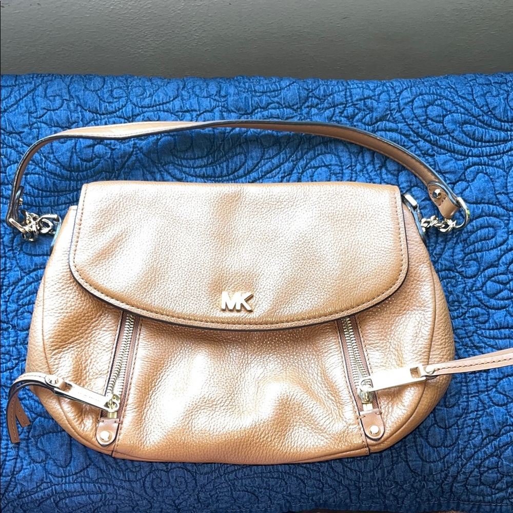 Michael Kors Leather Flap Shoulder Bag Tan Gold Hardware‎